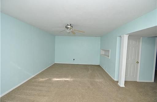 5th image of 339 W Short St