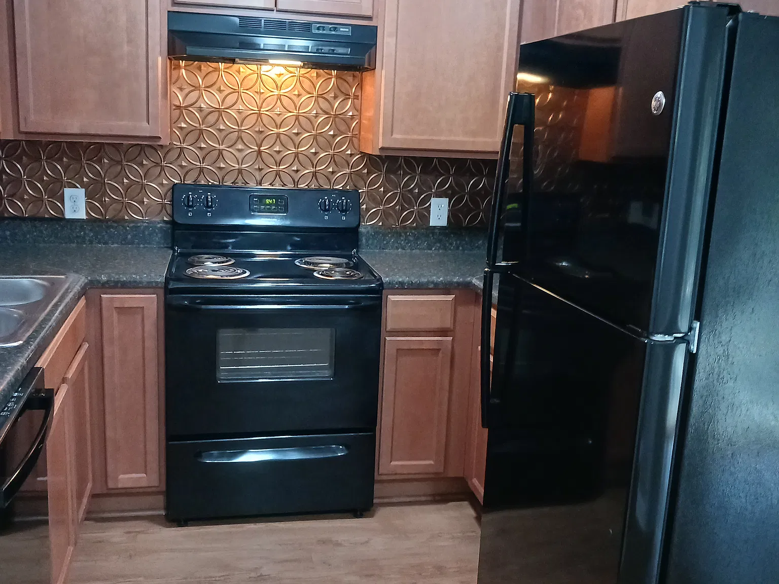 3 bed, 1568 sqft, $1,950 — Photo 2