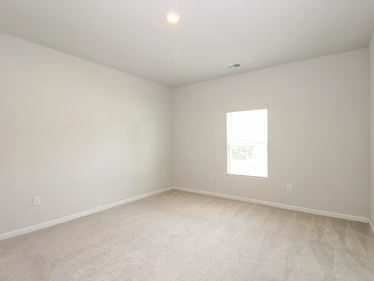 128 S Reindeer Rd — Photo 9
