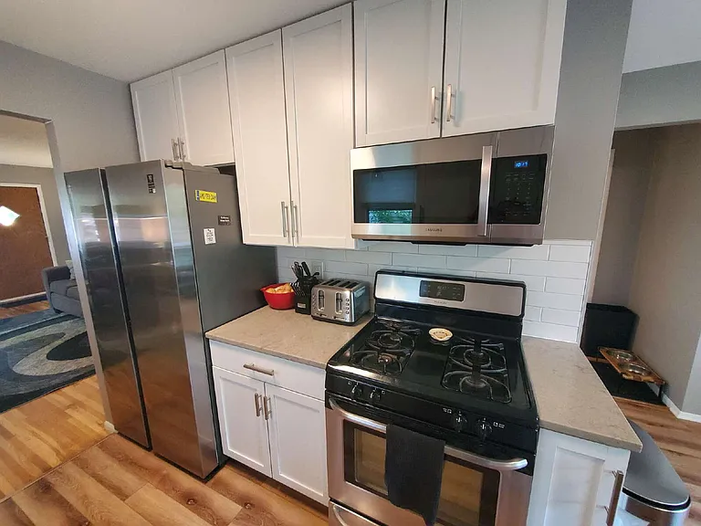 741 Monroe St NE — Photo 28