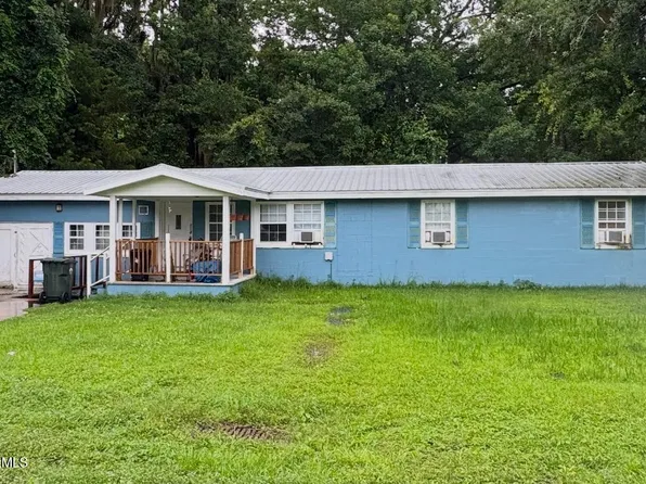 151 Taylors Dr, Brunswick, GA 31523