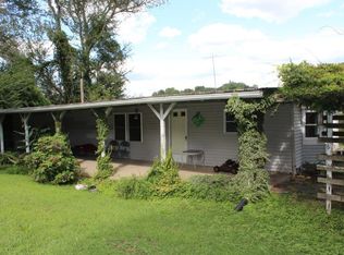 310 Cedar St, Red Boiling Springs, TN 37150