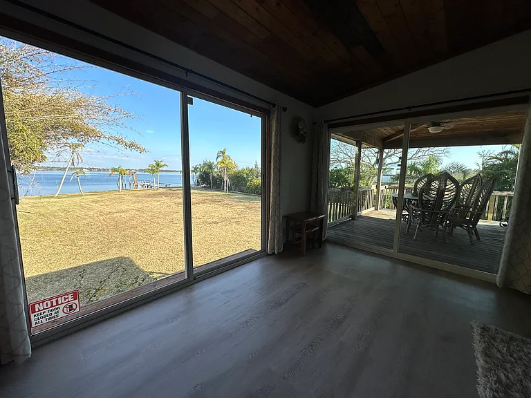 2650 Philippe Pkwy — Photo 74