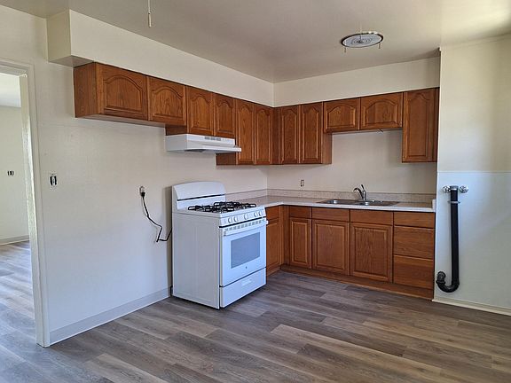 3rd image of 4037-39 Clairemont Mesa Blvd #4037