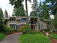 2820 City View St photo 1