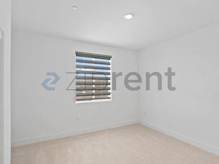4638 Strandberg Ave — Photo 28