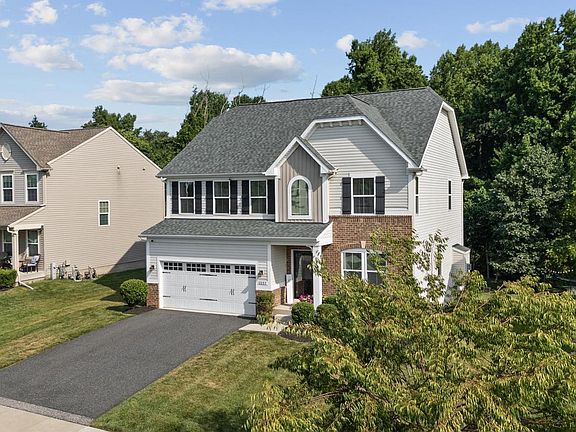 2nd image of 2257 Argonne Dr