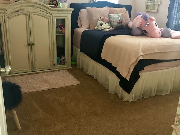 Upstairs bedroom #4