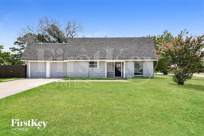 1st image of 3603 Canary Dr