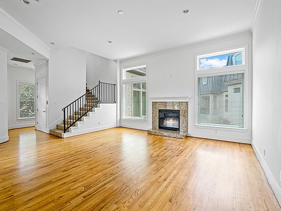3rd image of 2712 Hibernia St