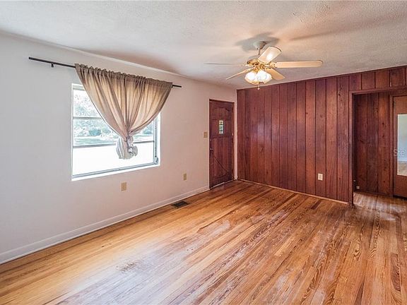 3rd image of 1421 Washington Ave