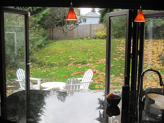 Sliding doos to patio