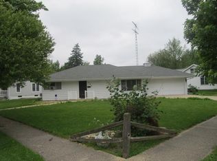 307 E Fine St, Ashkum, IL 60911
