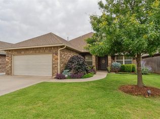 609 NW 180th St, Edmond, OK 73012