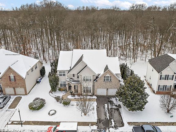 2nd image of 187 Haut Brion Ave