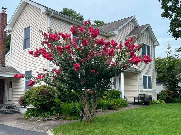 7 Maple Road, Middle Island, NY 11953