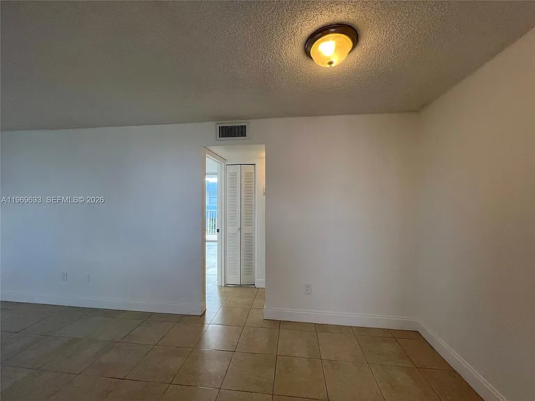 1801 S Treasure Dr #504 — Photo 5