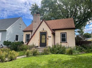 1532 Huron St, Saint Paul, MN 55108
