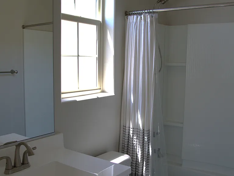 1676 E Hampton Ln — Photo 29