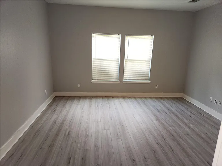 20911 Walder Ct — Photo 16