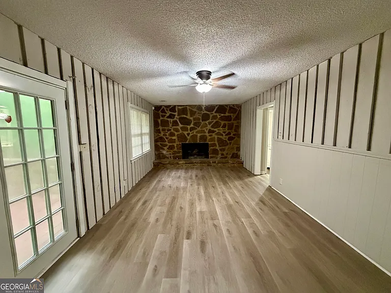 5776 Windermere Ct — Photo 10