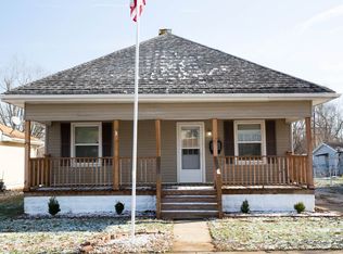 1145 N 7th St, Clinton, IN 47842