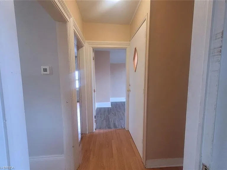 65 East Ave #UPPER — Photo 3