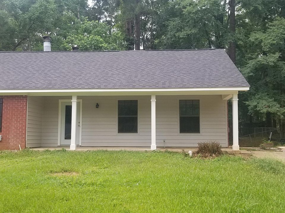 1st image of 203 Bent Creek Cir S #B