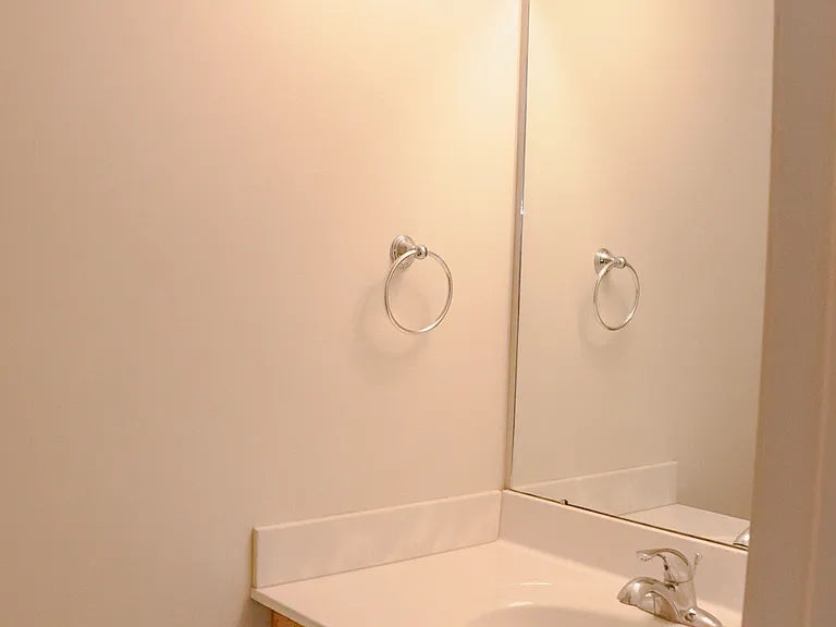 Upstairs 1/2 bath