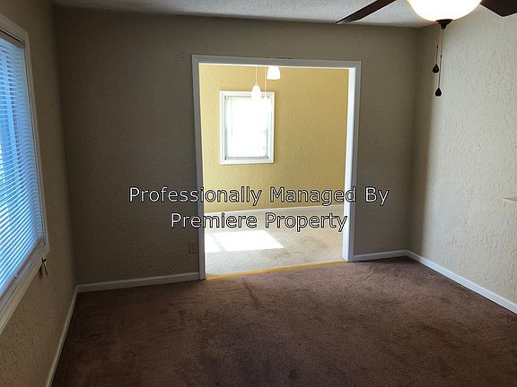 4th image of 3822 Meadow Ln