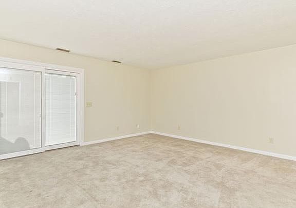 5th image of 3127 Arlingtowne Ln