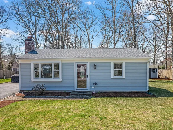 7 Somerset Road, Mashpee, MA 02649