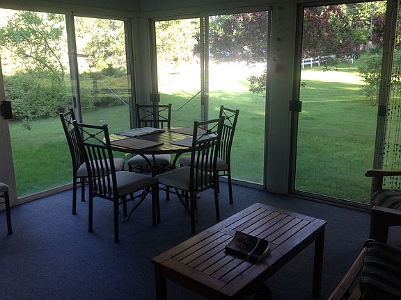 4th image of 3027 Patio Dr