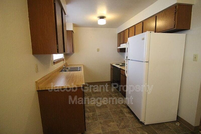 5023 E Walker Ave UNIT A, Iona, ID 83427 Zillow