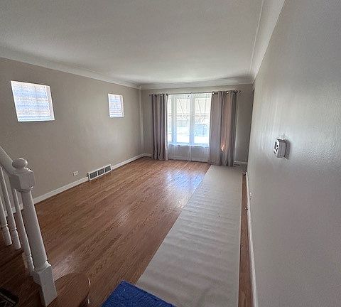 3rd image of 5224 S Rutherford Ave