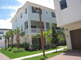 8084 Hobbes Way, Palm Beach Gardens, FL 33418
