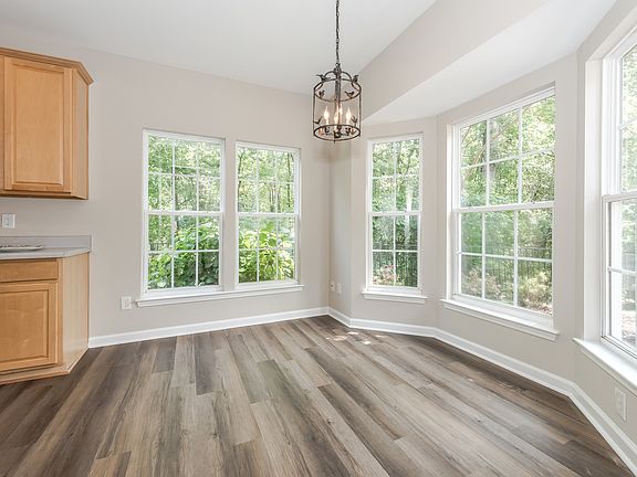 4th image of 10323 Alexander Martin Ave