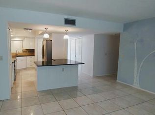 1202 Cape Coral Pkwy W APT 106, Cape Coral, FL 33914