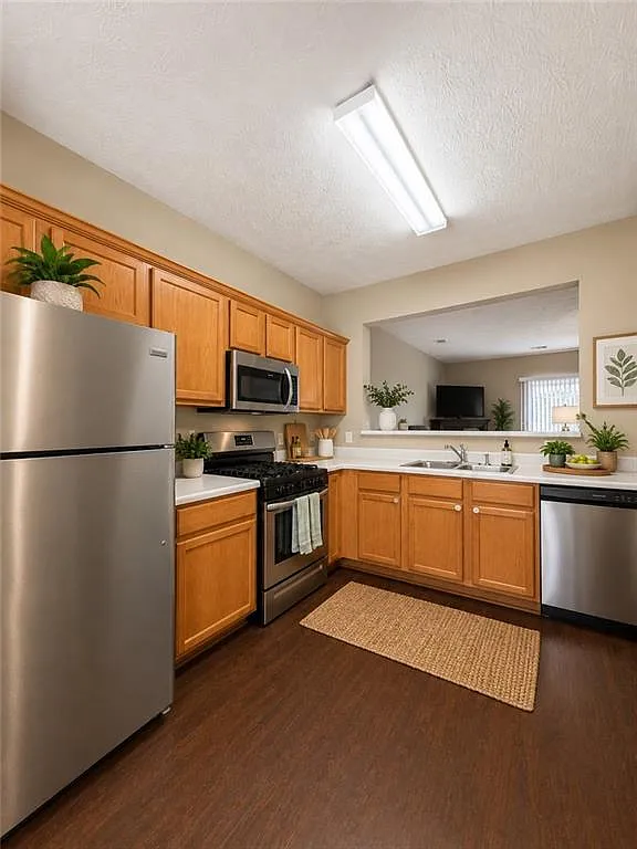 2 bed, 2.5 bath, 1252 sqft, $1,700 — Photo 3