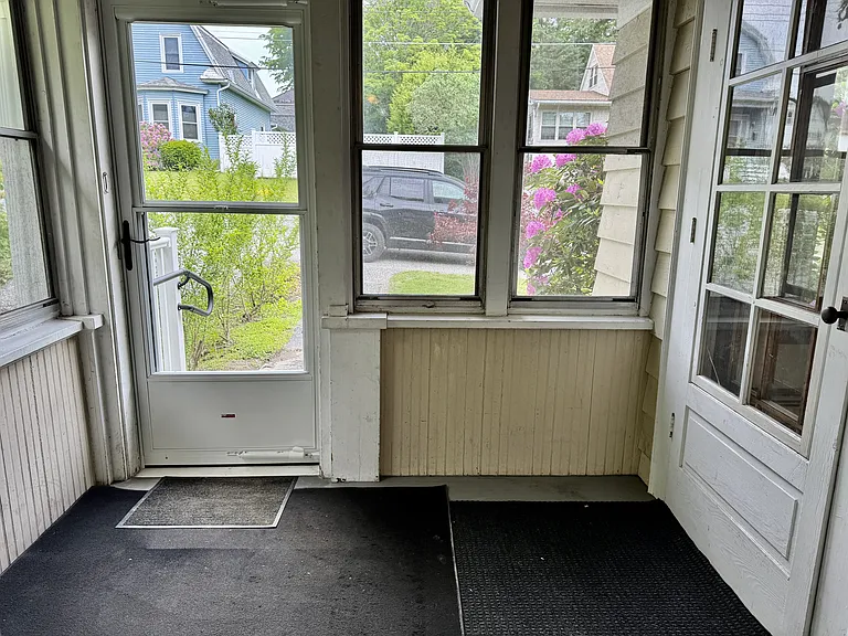 131 Orange St — Photo 5
