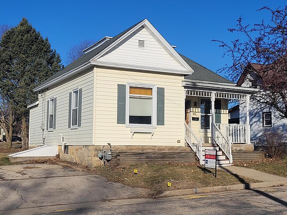 2nd image of 314 S Linn St