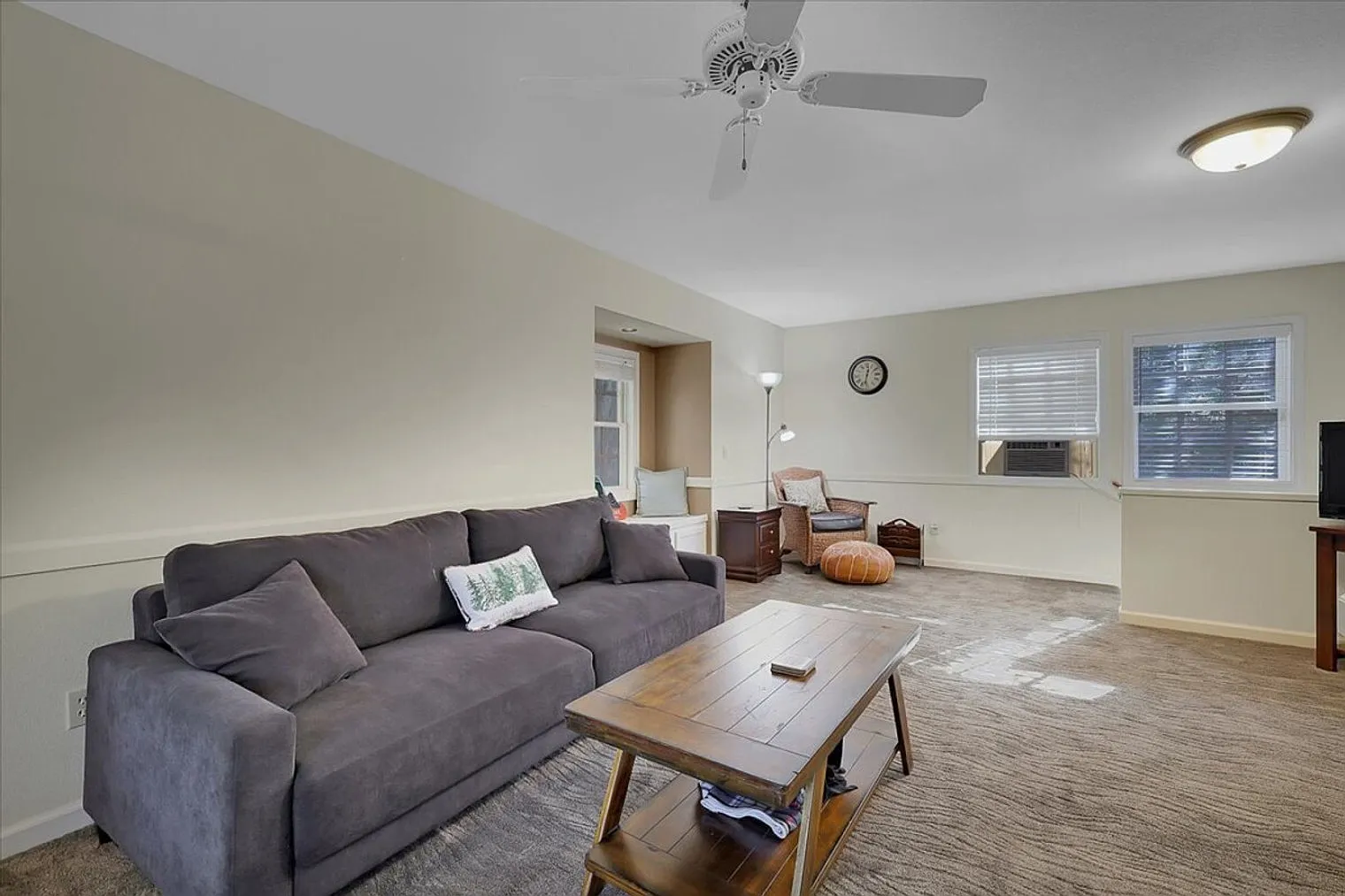 3 bed, 3.0 bath, $7,842 — Photo 1
