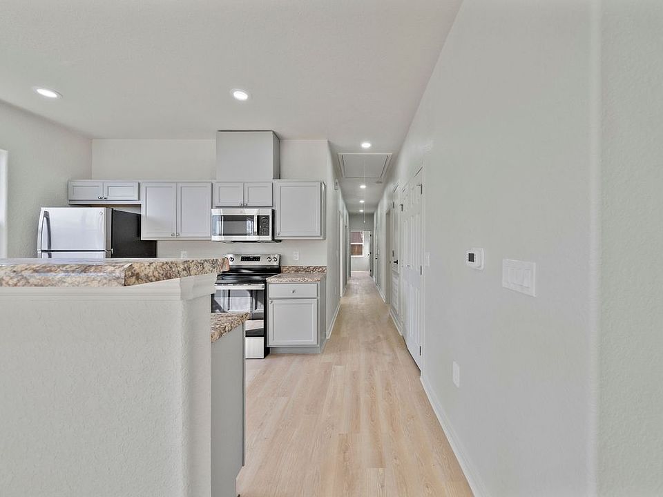 1st image of 4415 Castor St