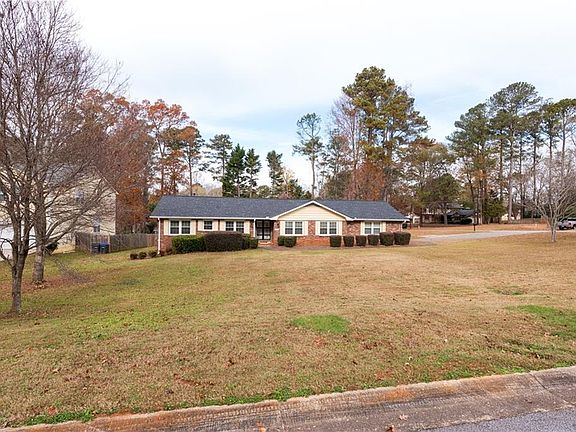 2nd image of 2763 Amberly Way