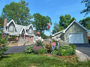 4 Cliff St, East Haven, CT 06512