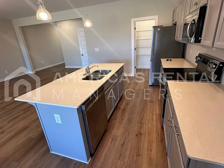 200 County Road 1701 — Photo 7