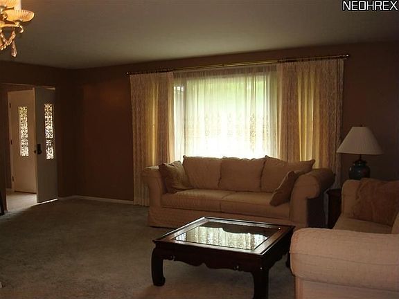 2nd image of 34620 Jaclyn Dr