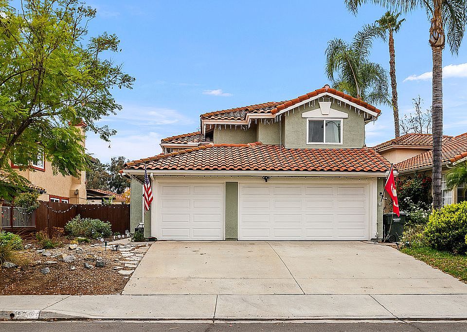 1st image of 576 Shadywood Dr