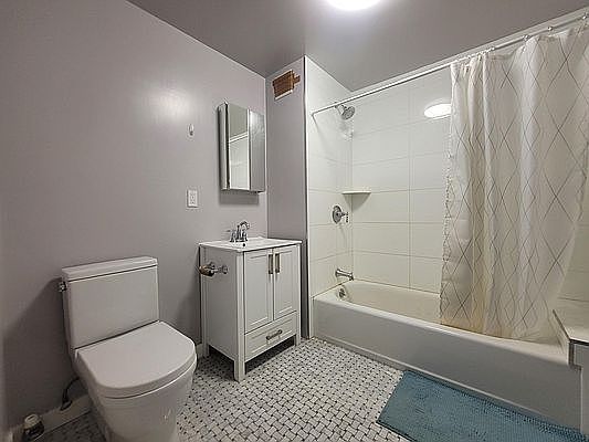 4th image of 70 W 93rd St #2H