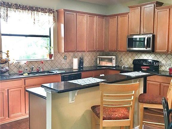 2nd image of 996 Costa Mesa Ln